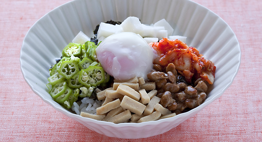 こうや豆腐のキムチ納豆丼